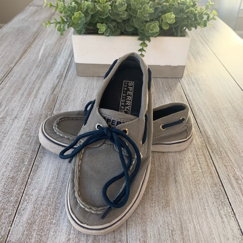 Boy’s Sperry’s size 12.5.